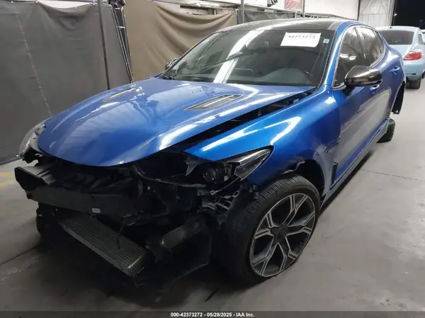 KNAE15LA3L6075214 2020 KIA STINGER - Image 2