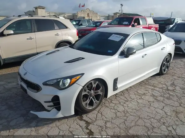 KNAE15LA3L6086973 2020 KIA STINGER - Image 2