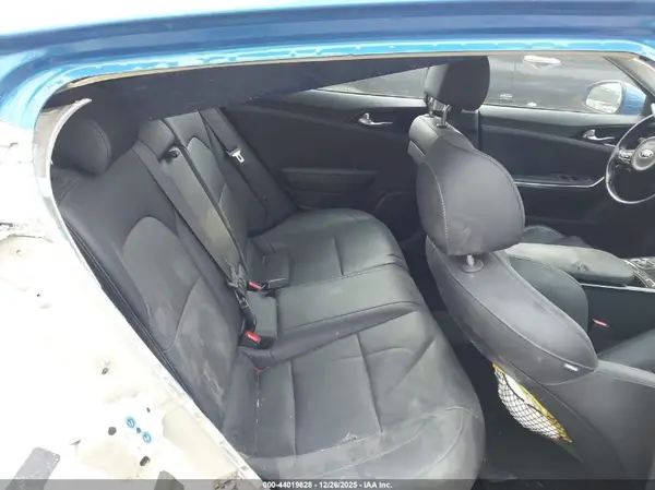 KNAE15LA4J6033437 2018 KIA STINGER - Image 8