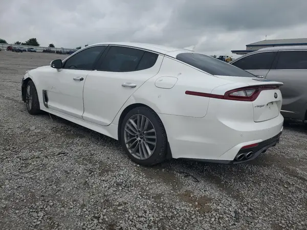 KNAE15LA4J6036421 2018 KIA STINGER - Image 2