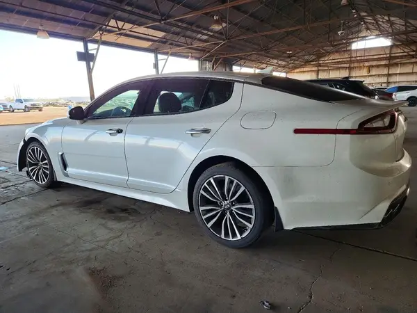 KNAE15LA4K6044522 2019 KIA STINGER - Image 2