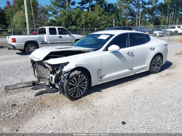 KNAE15LA4K6067735 2019 KIA STINGER - Image 2