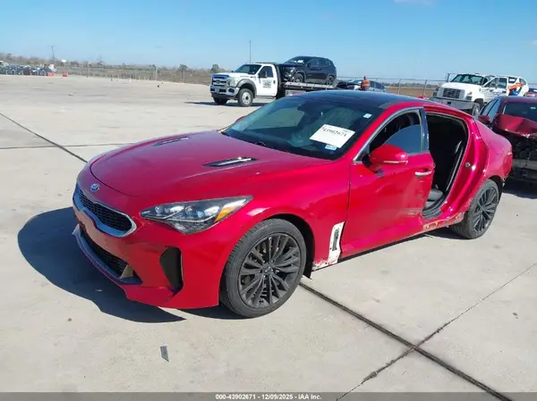 KNAE15LA5K6045159 2019 KIA STINGER - Image 2