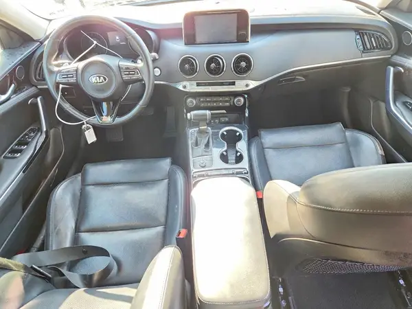 KNAE15LA5K6052905 2019 KIA STINGER - Image 8