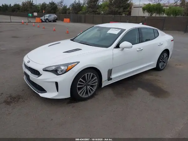 KNAE15LA5K6069512 2019 KIA STINGER - Image 2
