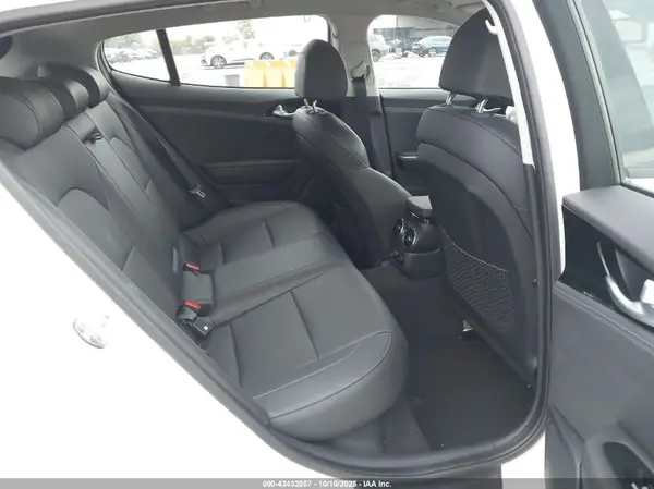 KNAE15LA5K6069512 2019 KIA STINGER - Image 8