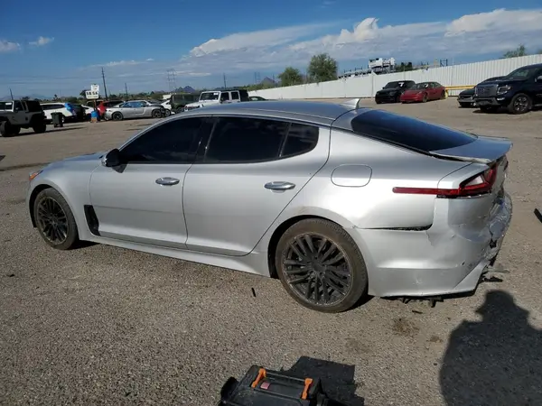 KNAE15LA6J6011326 2018 KIA STINGER - Image 2