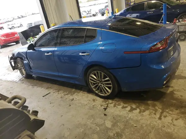 KNAE15LA6J6031110 2018 KIA STINGER - Image 2