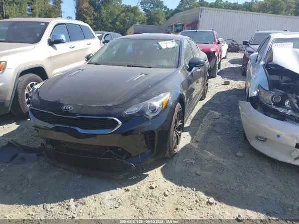 KNAE15LA6K6049740 2019 KIA STINGER - Image 2