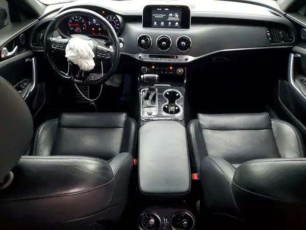 KNAE15LA6L6076440 2020 KIA STINGER - Image 8