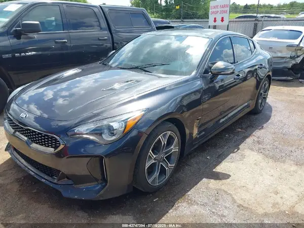 KNAE15LA6L6082853 2020 KIA STINGER - Image 2