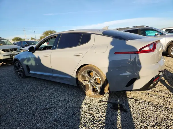 KNAE15LA6M6097323 2021 KIA STINGER - Image 2