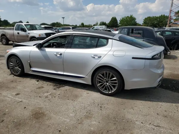 KNAE15LA7J6016017 2018 KIA STINGER - Image 2