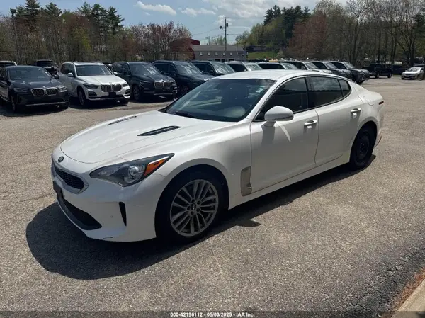 KNAE15LA7J6031245 2018 KIA STINGER - Image 2