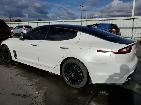 KNAE15LA7J6031374 2018 KIA STINGER - Image 2
