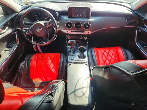 KNAE15LA7J6034114 2018 KIA STINGER - Image 8