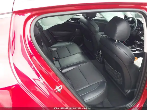 KNAE15LA7K6063792 2019 KIA STINGER - Image 8