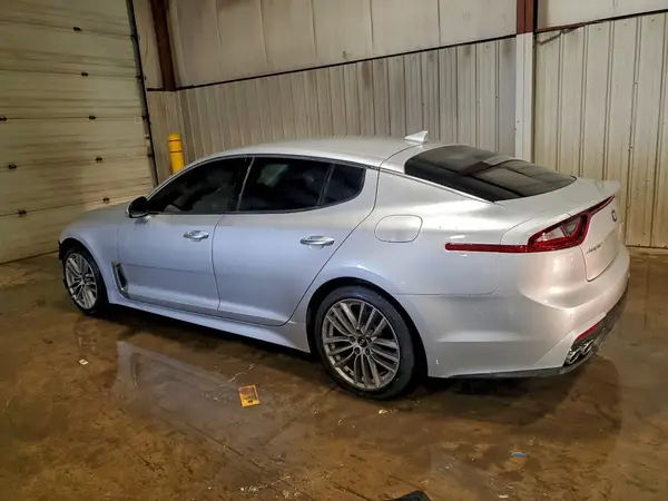 KNAE15LA8J6012705 2018 KIA STINGER - Image 2