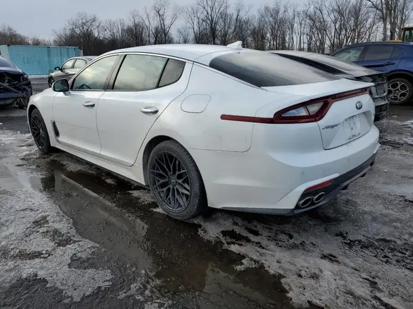 KNAE15LA8J6032128 2018 KIA STINGER - Image 2