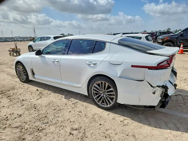 KNAE15LA8J6036423 2018 KIA STINGER - Image 2