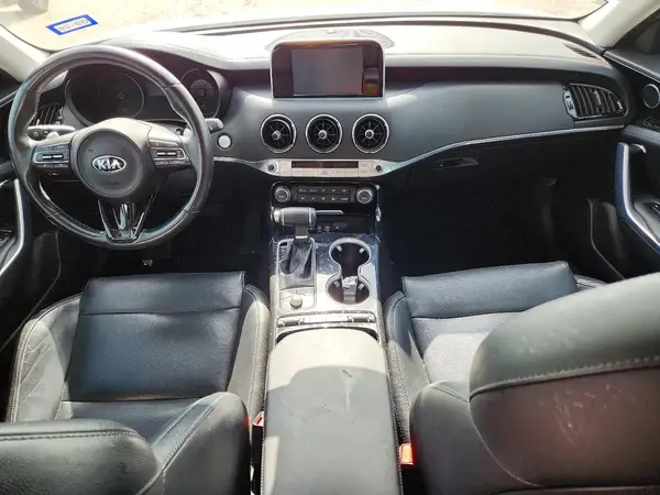 KNAE15LA8J6036423 2018 KIA STINGER - Image 8