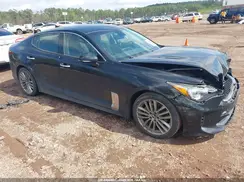 KNAE15LA8J6039368 2018 KIA STINGER