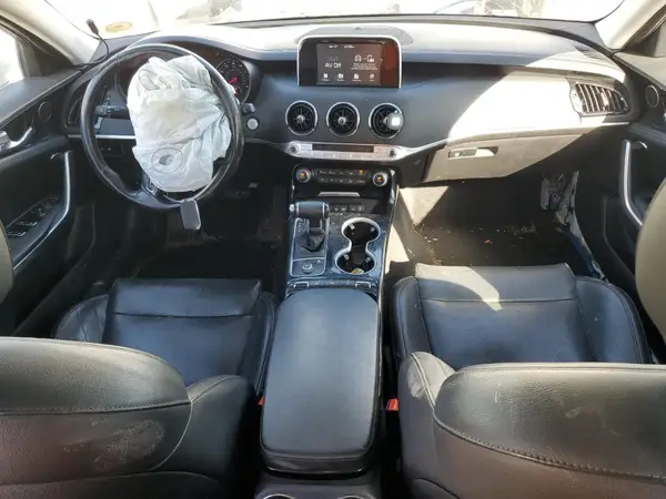 KNAE15LA8K6041901 2019 KIA STINGER - Image 8