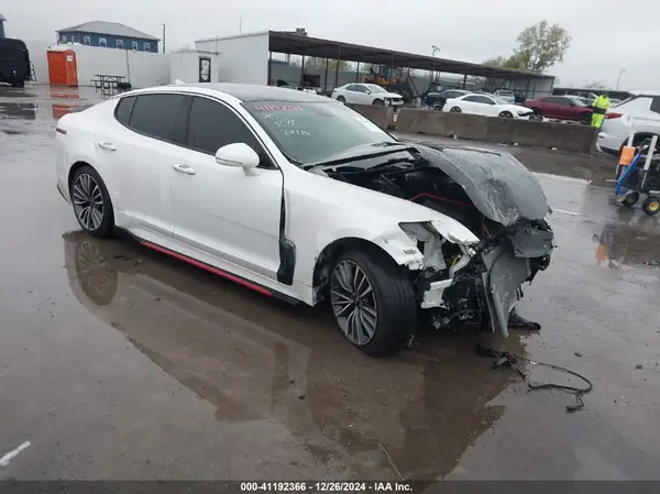 KNAE15LA8K6053577 2019 KIA STINGER - Image 1
