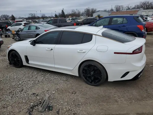 KNAE15LA8L6072244 2020 KIA STINGER - Image 2