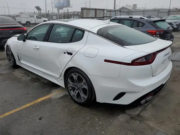 KNAE15LA8L6083745 2020 KIA STINGER - Image 2