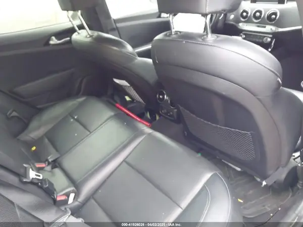 KNAE15LA8M6098263 2021 KIA STINGER - Image 8