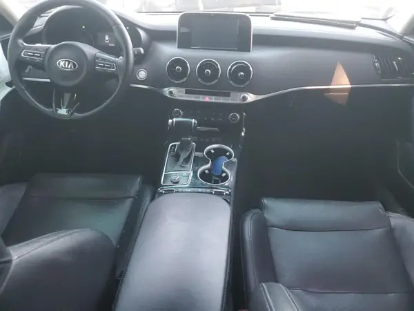 KNAE15LA9J6015435 2018 KIA STINGER - Image 8