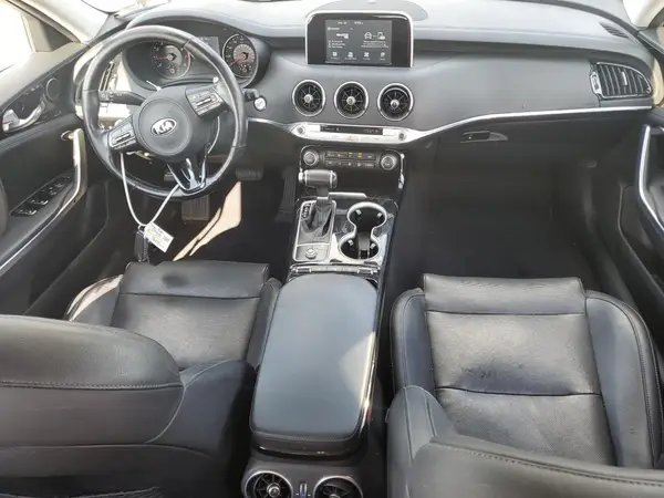KNAE15LA9J6017363 2018 KIA STINGER - Image 8