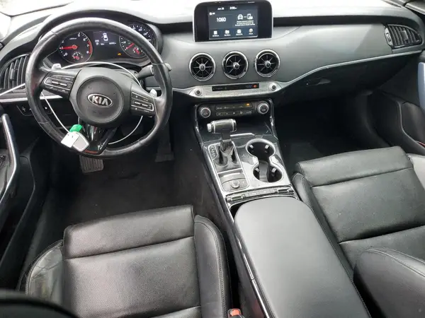 KNAE15LA9J6020196 2018 KIA STINGER - Image 8