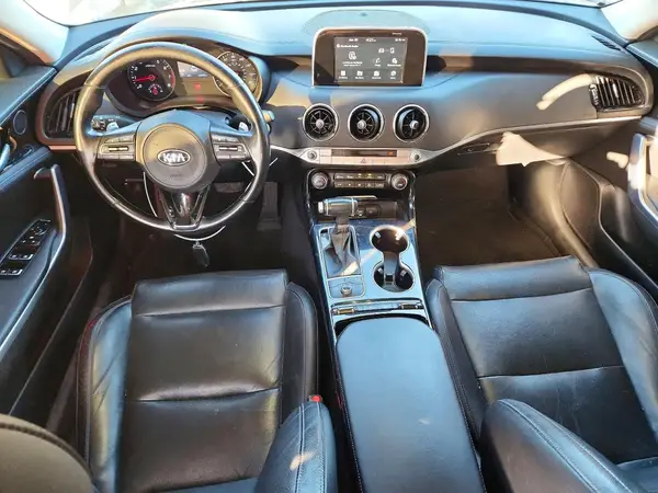 KNAE15LAXJ6011085 2018 KIA STINGER - Image 8