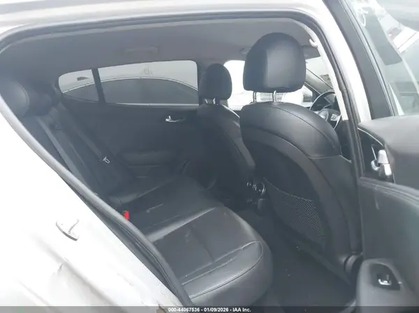 KNAE15LAXJ6017257 2018 KIA STINGER - Image 8
