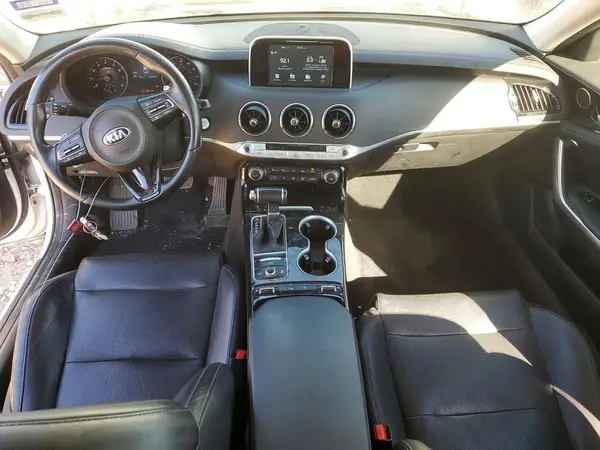 KNAE15LAXJ6034110 2018 KIA STINGER - Image 8