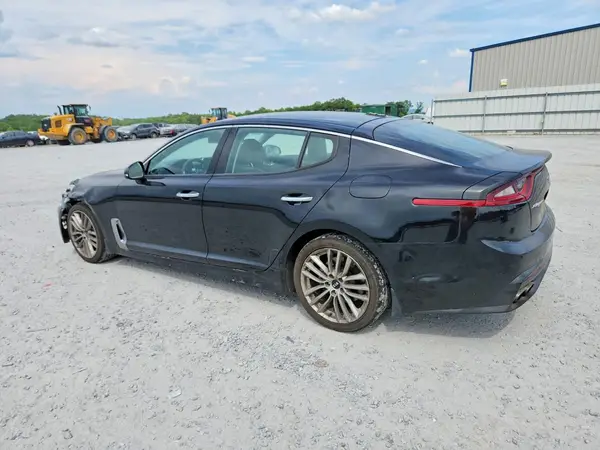 KNAE15LAXJ6041171 2018 KIA STINGER - Image 2