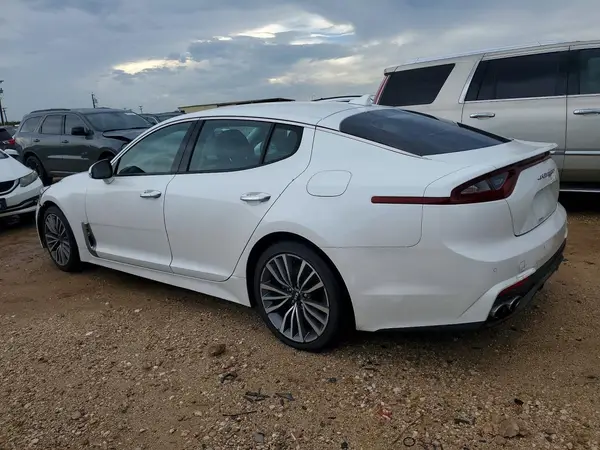 KNAE15LAXK6067741 2019 KIA STINGER - Image 2