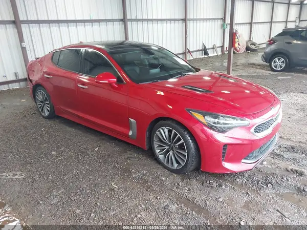 KNAE15LAXK6068274 2019 KIA STINGER - Image 1