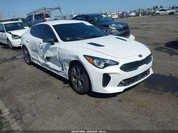 KNAE15LAXL6078532 2020 KIA STINGER - Image 1