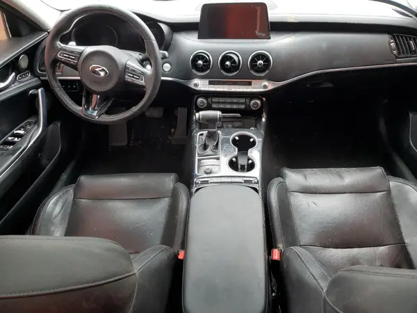KNAE25LA0J6013778 2018 KIA STINGER - Image 8