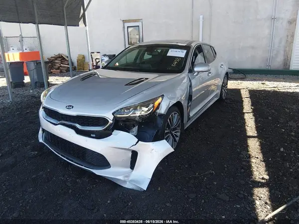 KNAE25LA0J6017023 2018 KIA STINGER - Image 2