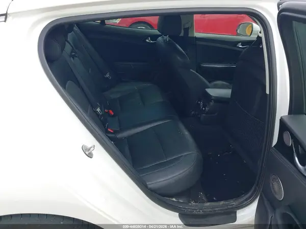 KNAE25LA0J6017314 2018 KIA STINGER - Image 8