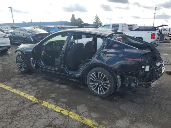 KNAE25LA0J6020942 2018 KIA STINGER - Image 2
