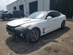 KNAE25LA0J6022724 2018 KIA STINGER