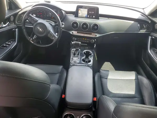 KNAE25LA0J6022724 2018 KIA STINGER - Image 8