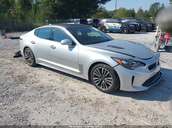 KNAE25LA0J6024747 2018 KIA STINGER - Image 1