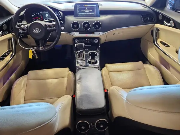 KNAE25LA0J6025283 2018 KIA STINGER - Image 8
