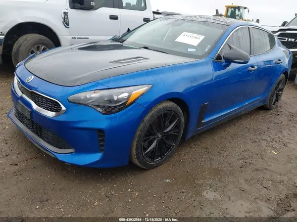 KNAE25LA0J6037675 2018 KIA STINGER - Image 2